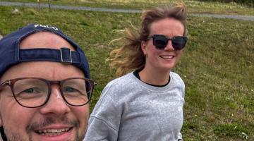 Valerie en Edwin lopen