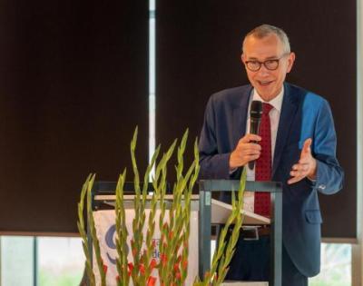 Minister Frank Vandenbroucke tijdens de academische zitting