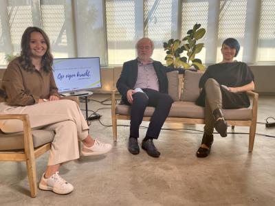 Elke Saron, Edgard Eeckman en Erna Claes zitten klaar voor de webinar