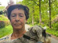 Thelmas uitstapjes - Hondje Thelma met Marleen Van De Voorde